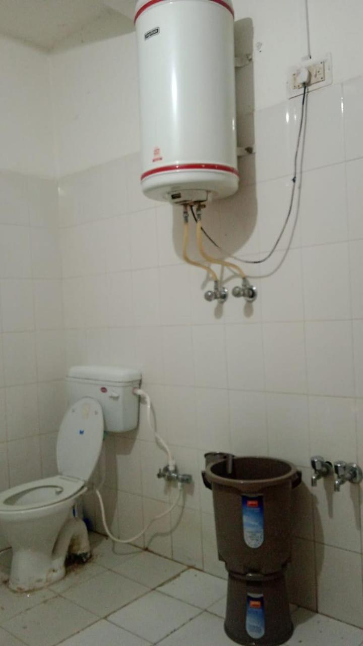 Hotel Senorita Srīnagar Kültér fotó